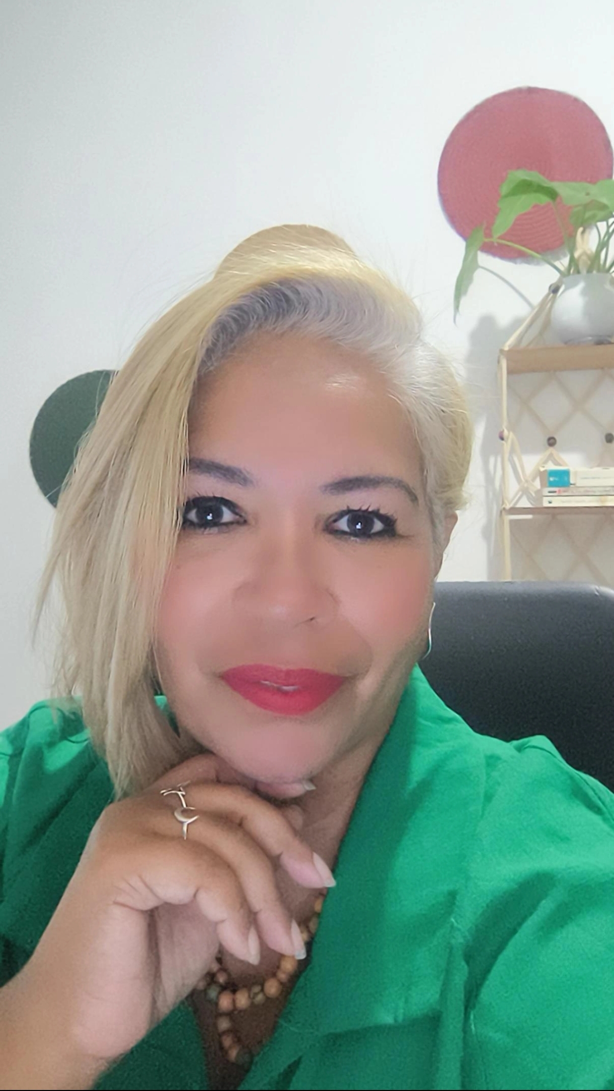 Vivian Karla Tavares De Oliveira 